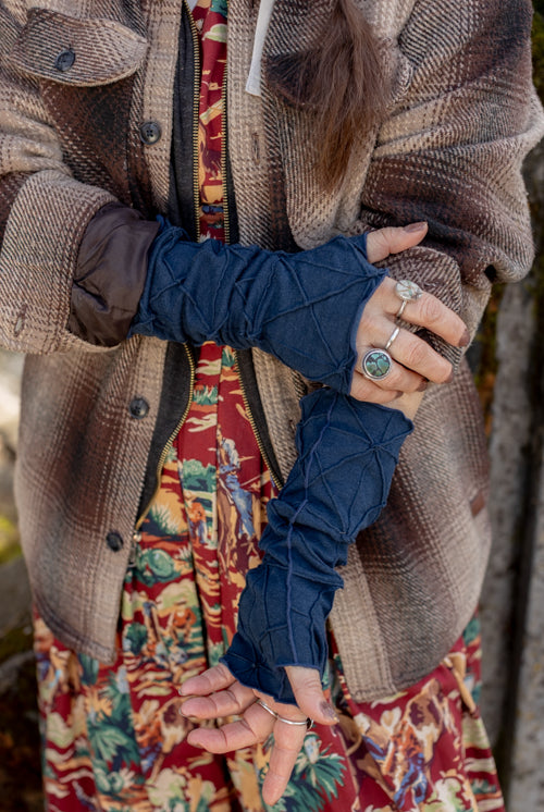 Bamboo Fleece Textured Arm Warmers - Navy