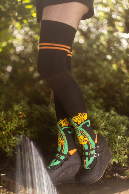 XL Foot Botanical Nouveau Thigh High Socks - Yellow Daffodils