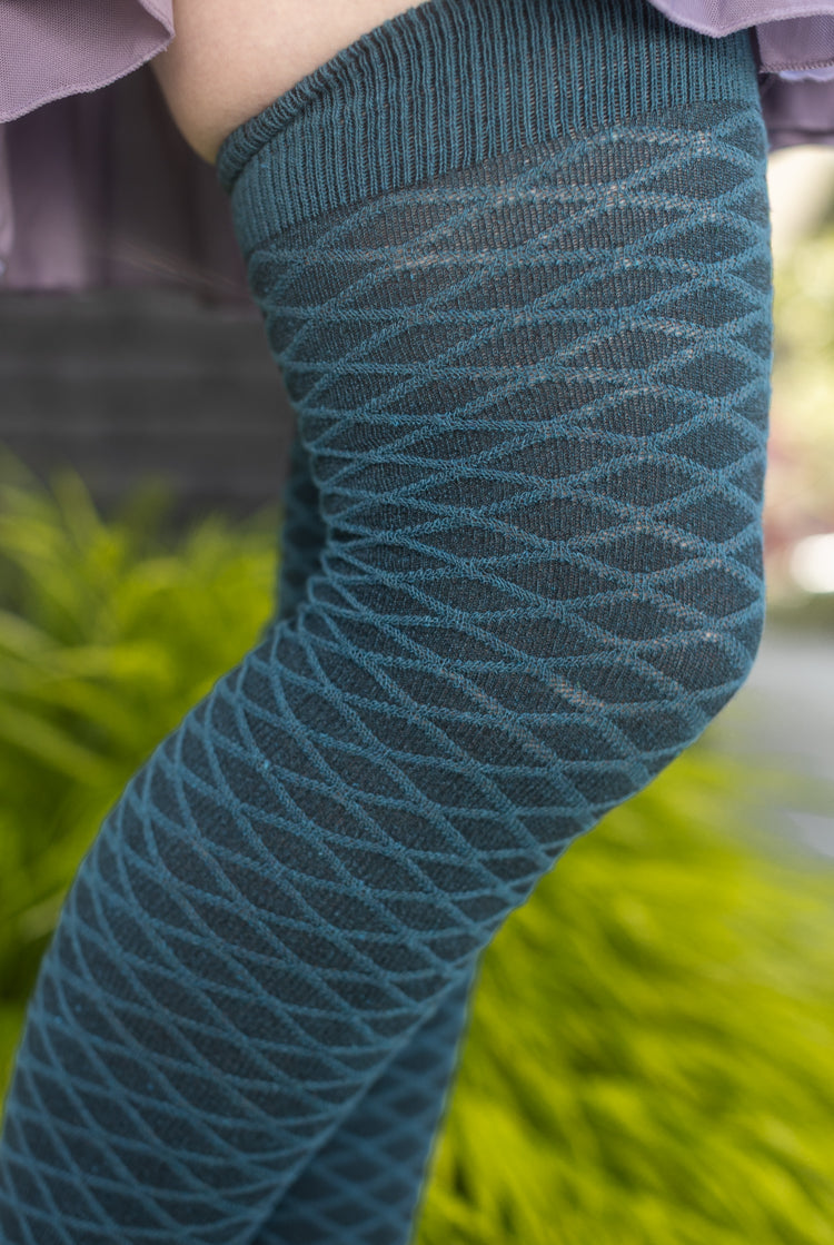 Longer Diamond Wave Extraordinary Socks - Teal