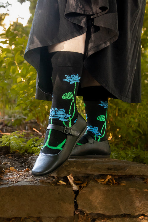 Botanical Nouveau Crew Socks - Blue Lotus