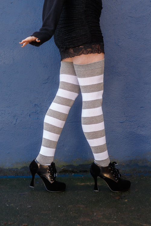 Striped Extraordinary Thigh High Socks - Grey/White