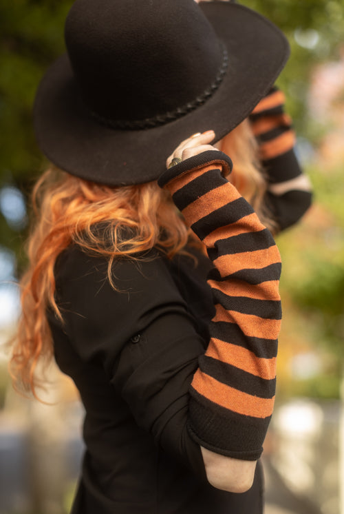 M Sleeves - Black/Rust