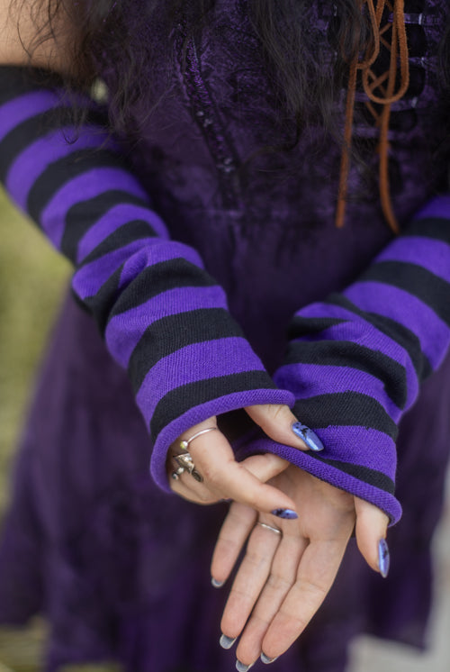 M Sleeves - Violet & Black