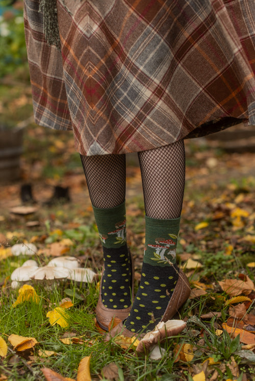 Hedgehog Wild Life Wool Crew