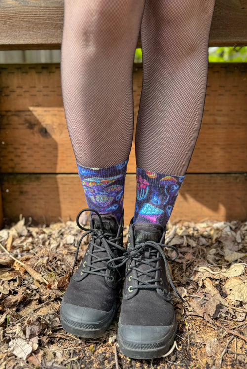 Trippy Mushrooms Printed Crew - Medium