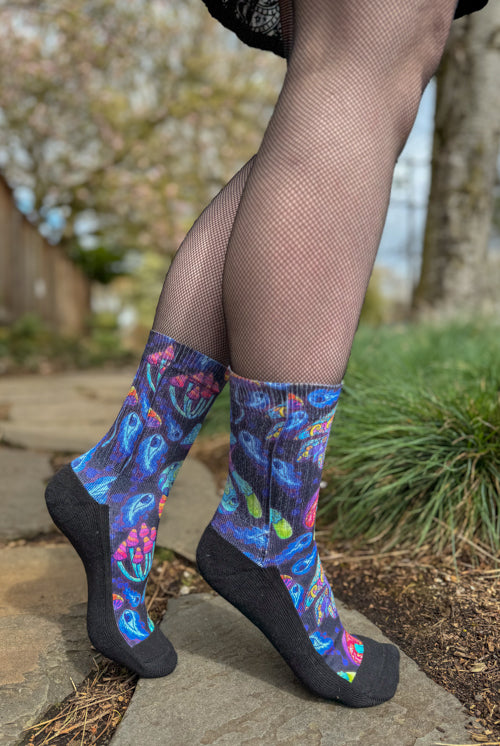 Trippy Mushrooms Printed Crew - Medium