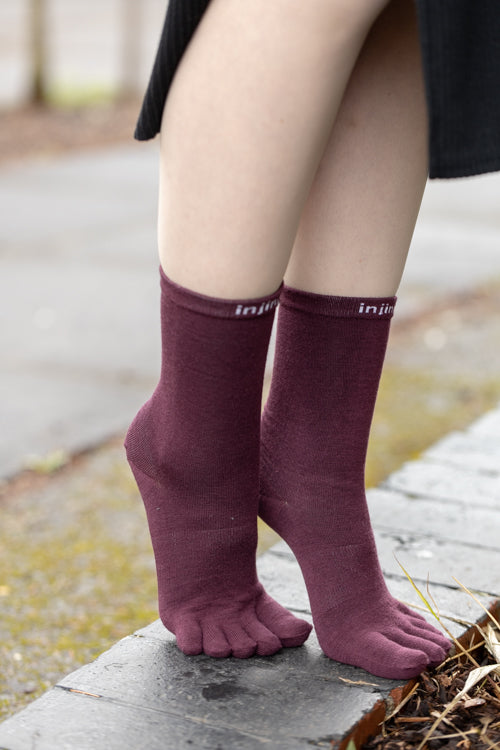 Basic Wool Liner Crew Toe Socks - Burgundy