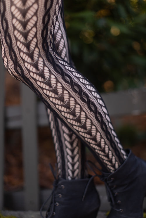 Braided Swirls Net Tights