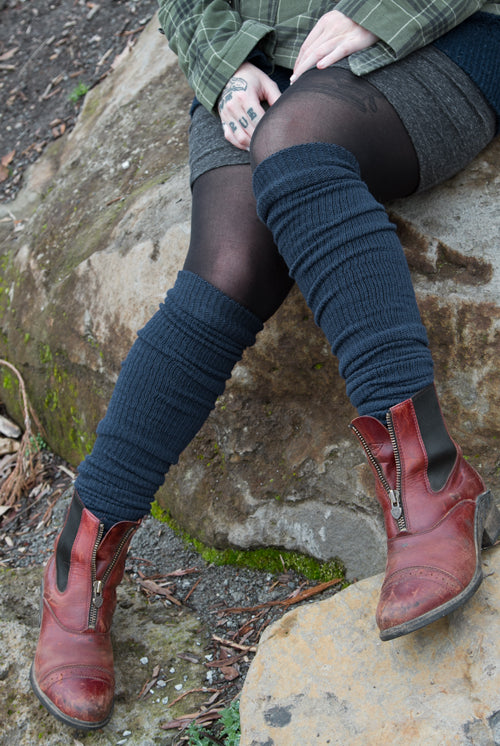 Larger Footed Long Cuffable Scrunchable Socks - Navy