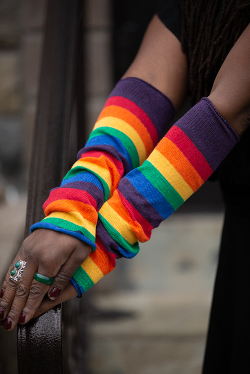 M Sleeves - Classic Rainbow - Plum Yarn