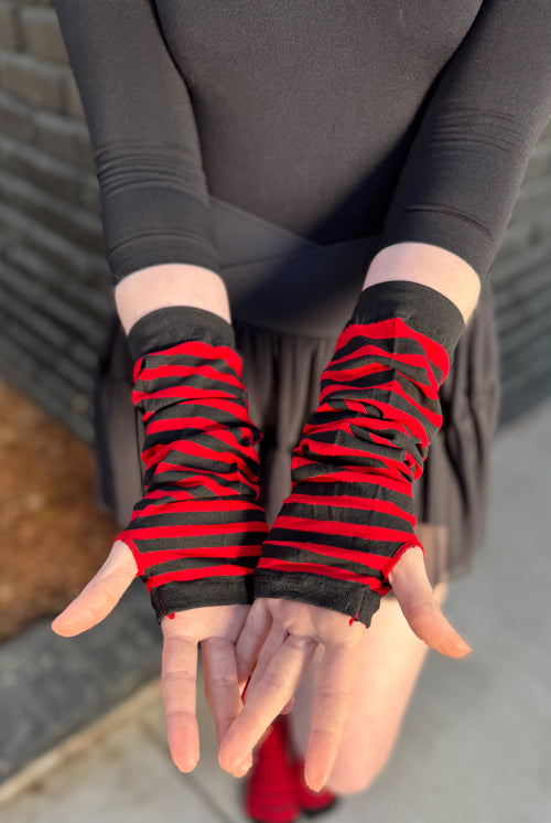 Striped Nylon Arm Warmers - Red & Black