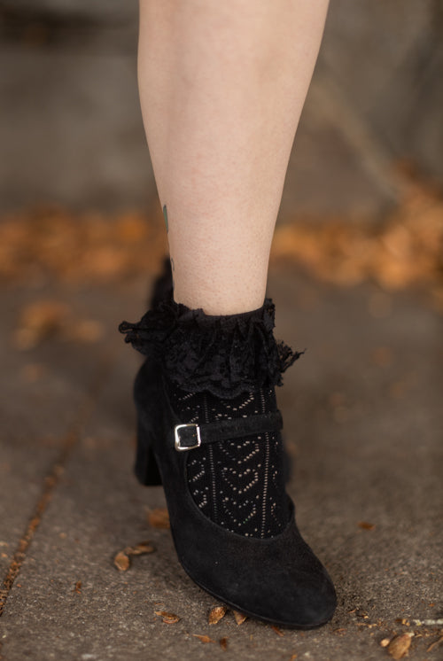 Heart Net Ankle with Ruffle