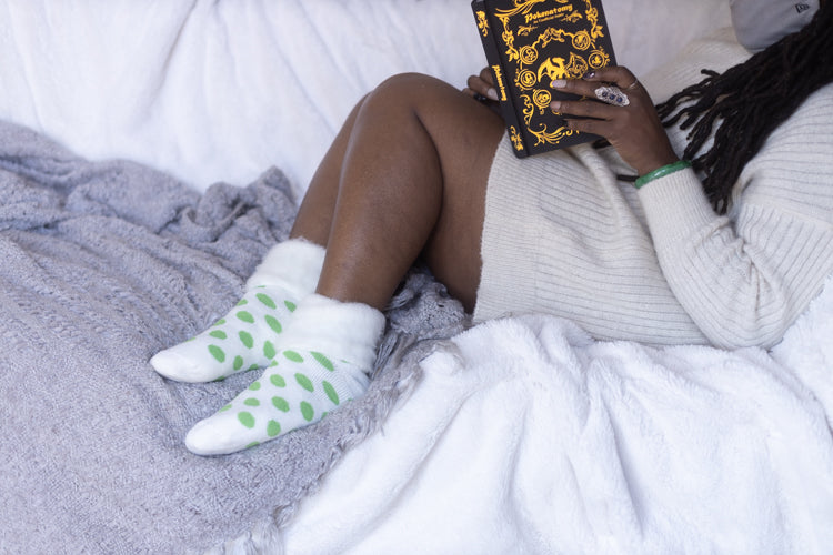 New Zealand Bed Socks with Polka Dots - Winter White with Apple