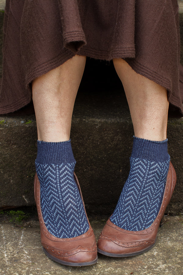Shorty Chevron Anklet - Dark Denim and light blue