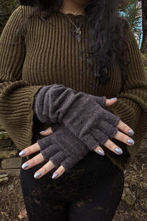 Longer Knit Fingerless Gloves - Grape Bloom
