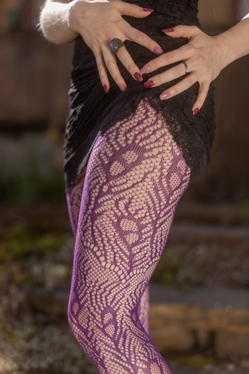 Peacock Feathers Net Tights - purple