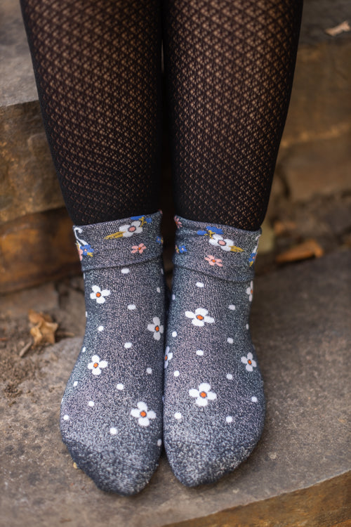 Sitting Kitty Turn Cuff Crew
