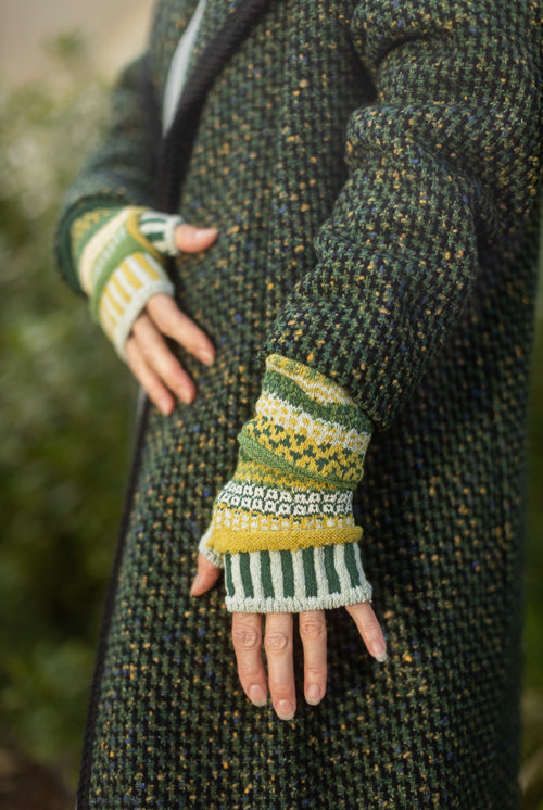 Fiddlehead Arm Warmer