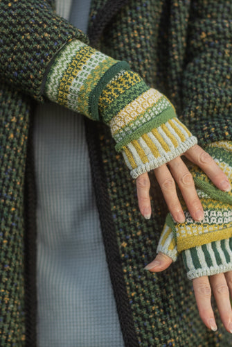 Fiddlehead Arm Warmer