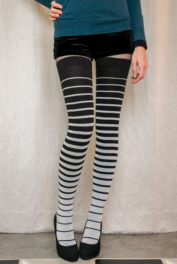 XL Foot Longer Gradient Striped Extraordinary Socks - Black/Sweet Cream