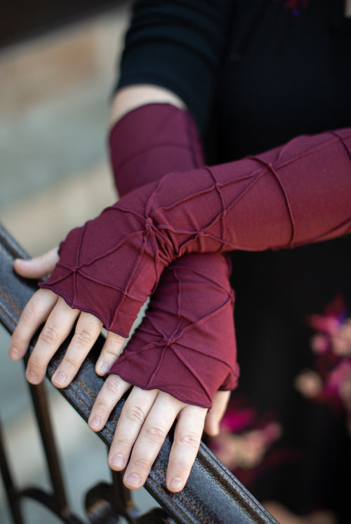 Textured Arm Warmers - Wine