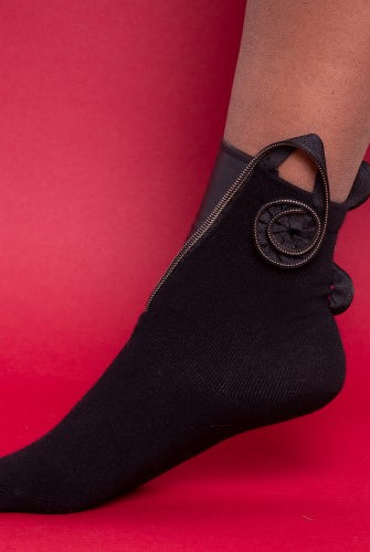 Black Zipper Swirl Crew