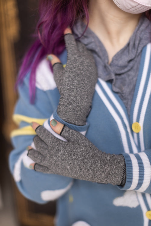 Imak Active Compression Fingerless Gloves with Grips - Grey