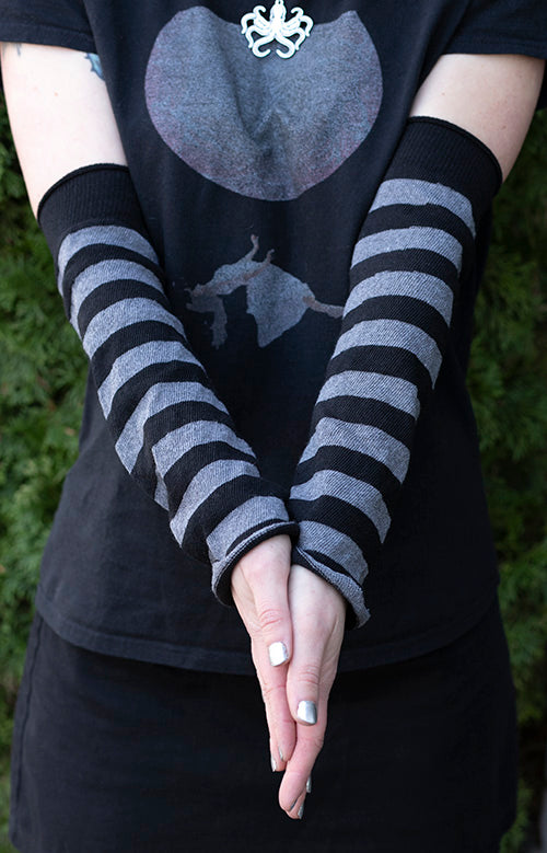 M Sleeves - Black/Charcoal