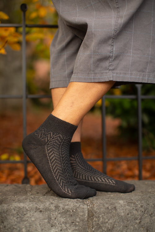 Chevron Anklet - Extra Large - Black/Granite