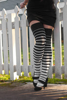 Extraordinary Gradient Stripes Thigh High - Black & Sweet Cream