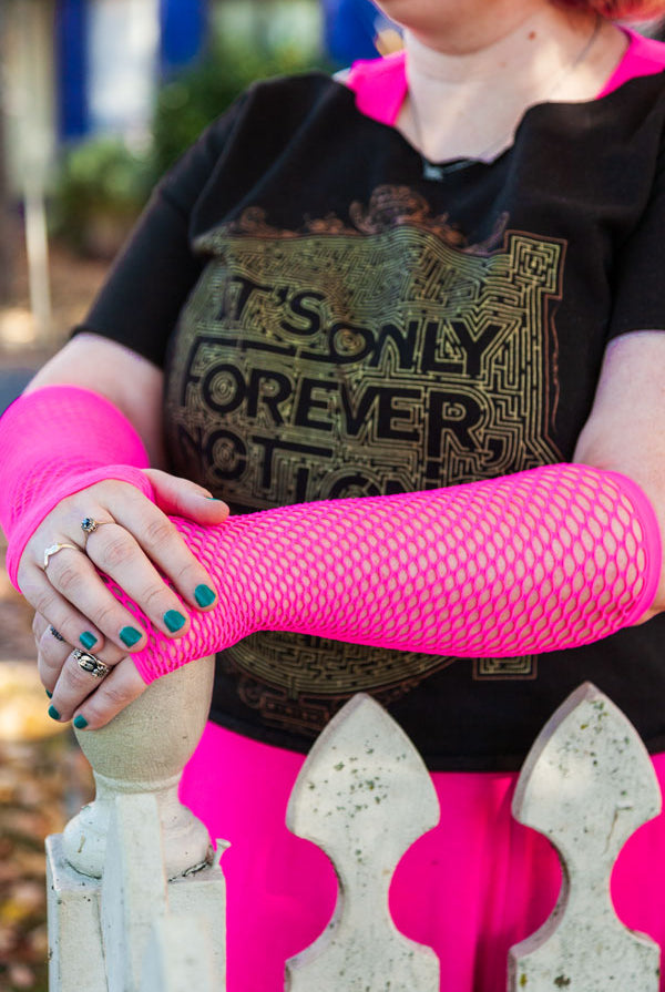 Triangle Net Arm Warmers - Neon Pink