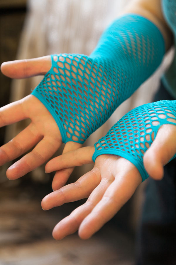 Triangle Net Arm Warmers - Neon Blue