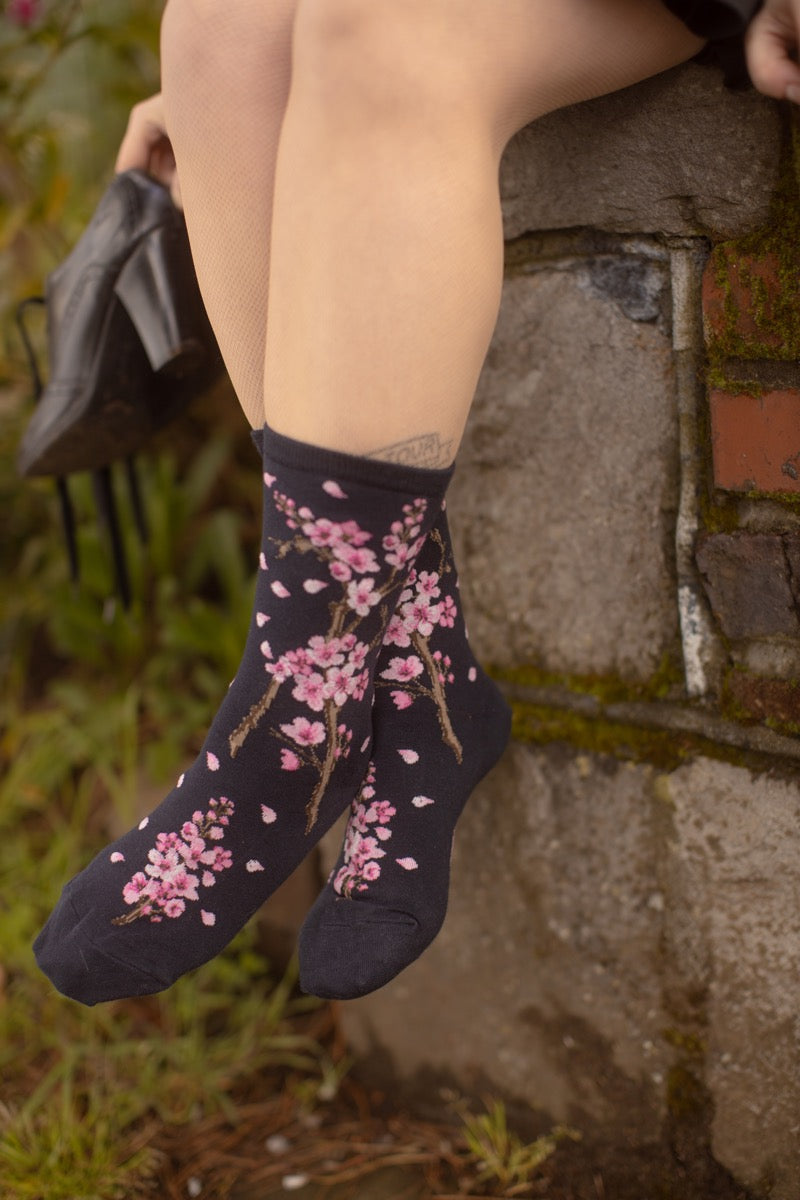 Cherry Blossom Crew - Deep Navy - Medium