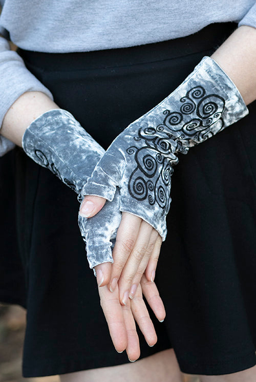 Polonova Klimt Spiral Arm Warmers - Silver with Black