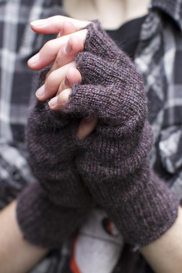 Knit Fingerless Gloves - Grape Bloom