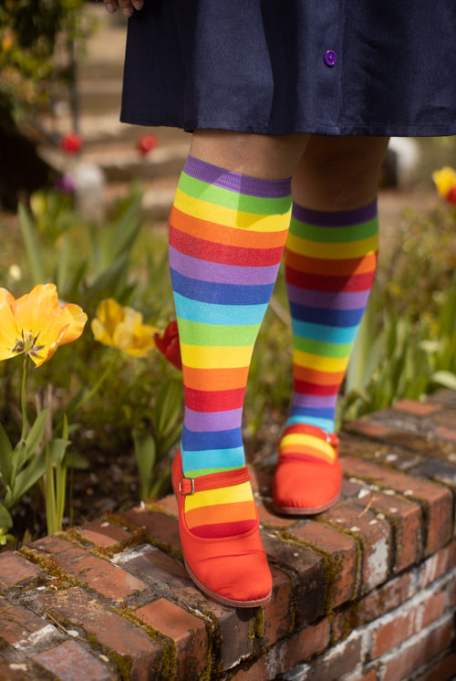 Curvy Rainbow Stripes Knee High