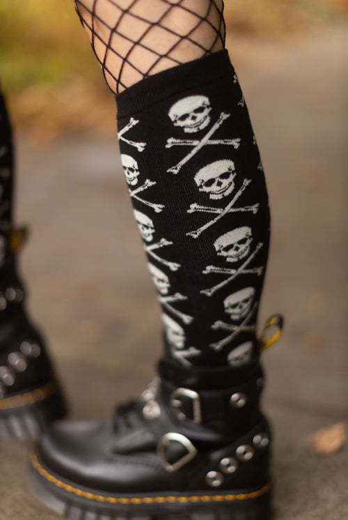 Crossbones Knee High
