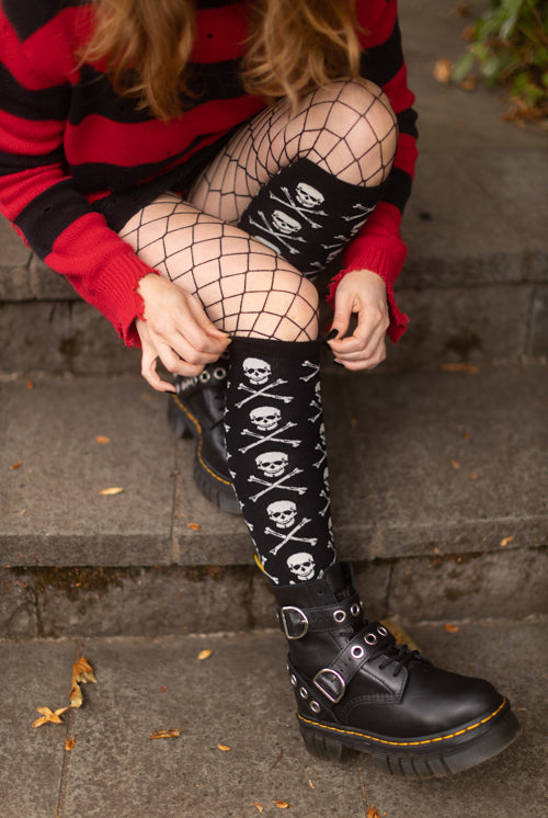 Crossbones Knee High
