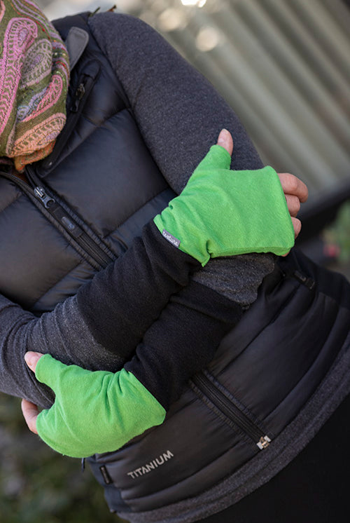 Knit Mitts - Black/Lime