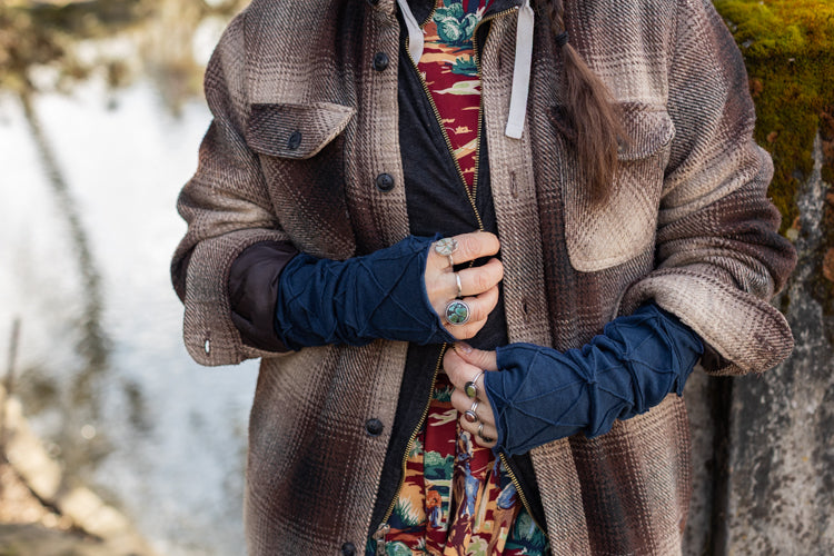 Bamboo Fleece Textured Arm Warmers - Navy