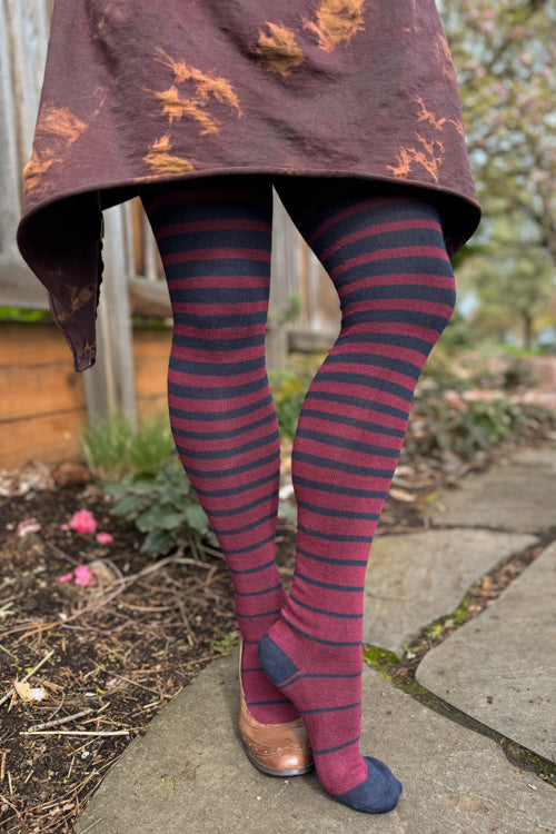 XL Foot Longer Gradient Striped Extraordinary Socks - Navy/Burgundy