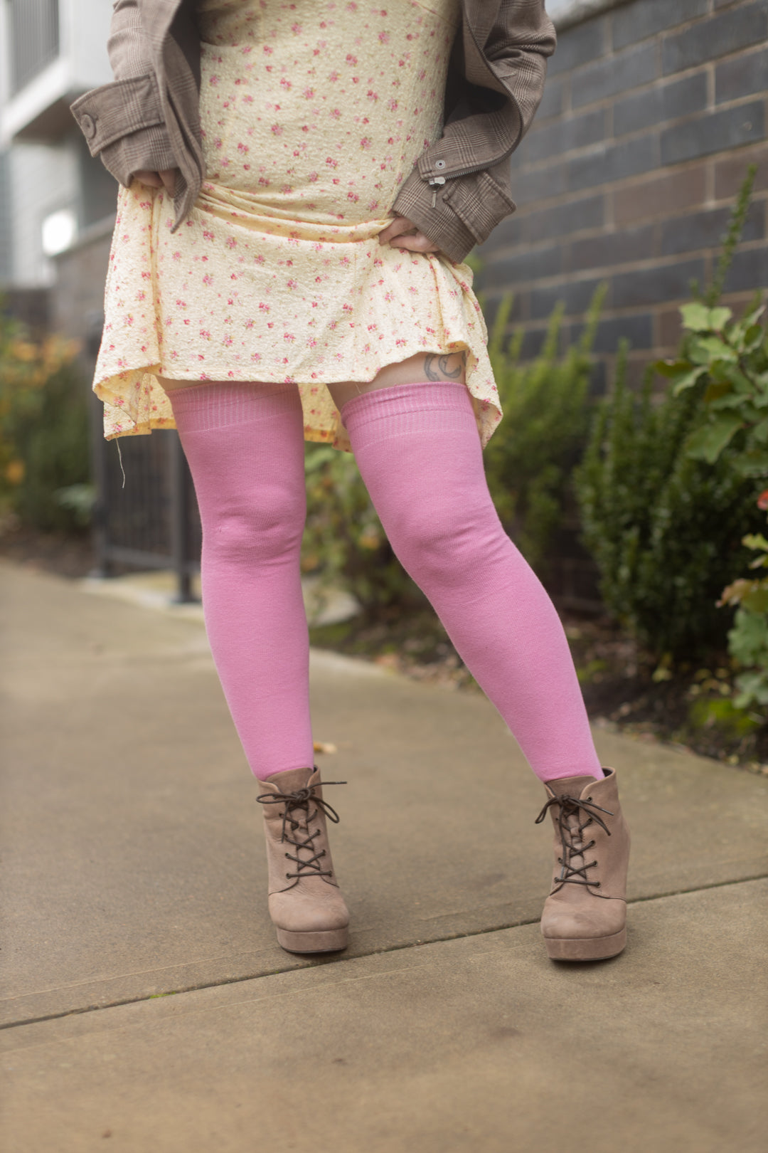 Extraordinary Thigh High Socks - Bubble Gum Pink