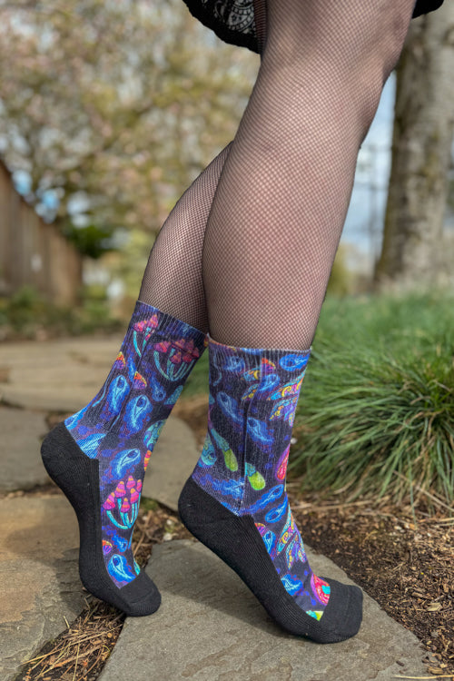 Trippy Mushrooms Printed Crew - Medium