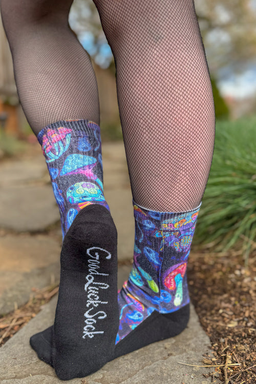 Trippy Mushrooms Printed Crew - Medium