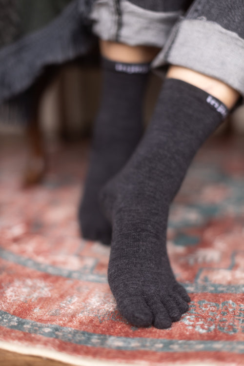 Basic Wool Liner Crew Toe Socks