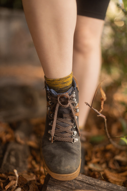 Spaced Dyed Trail Mini Crew Toe Socks