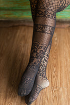 Plus Size Instarsia Lace Net Tights