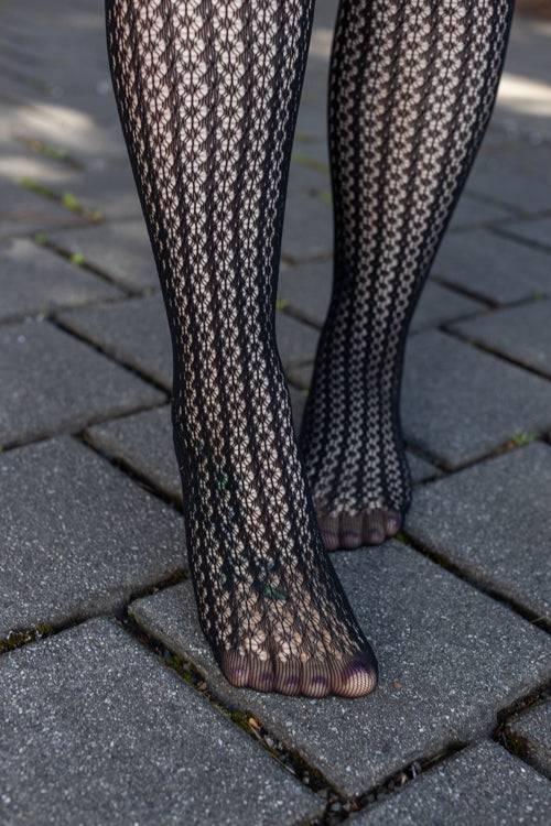 Vertical Braid Locks Net Tights