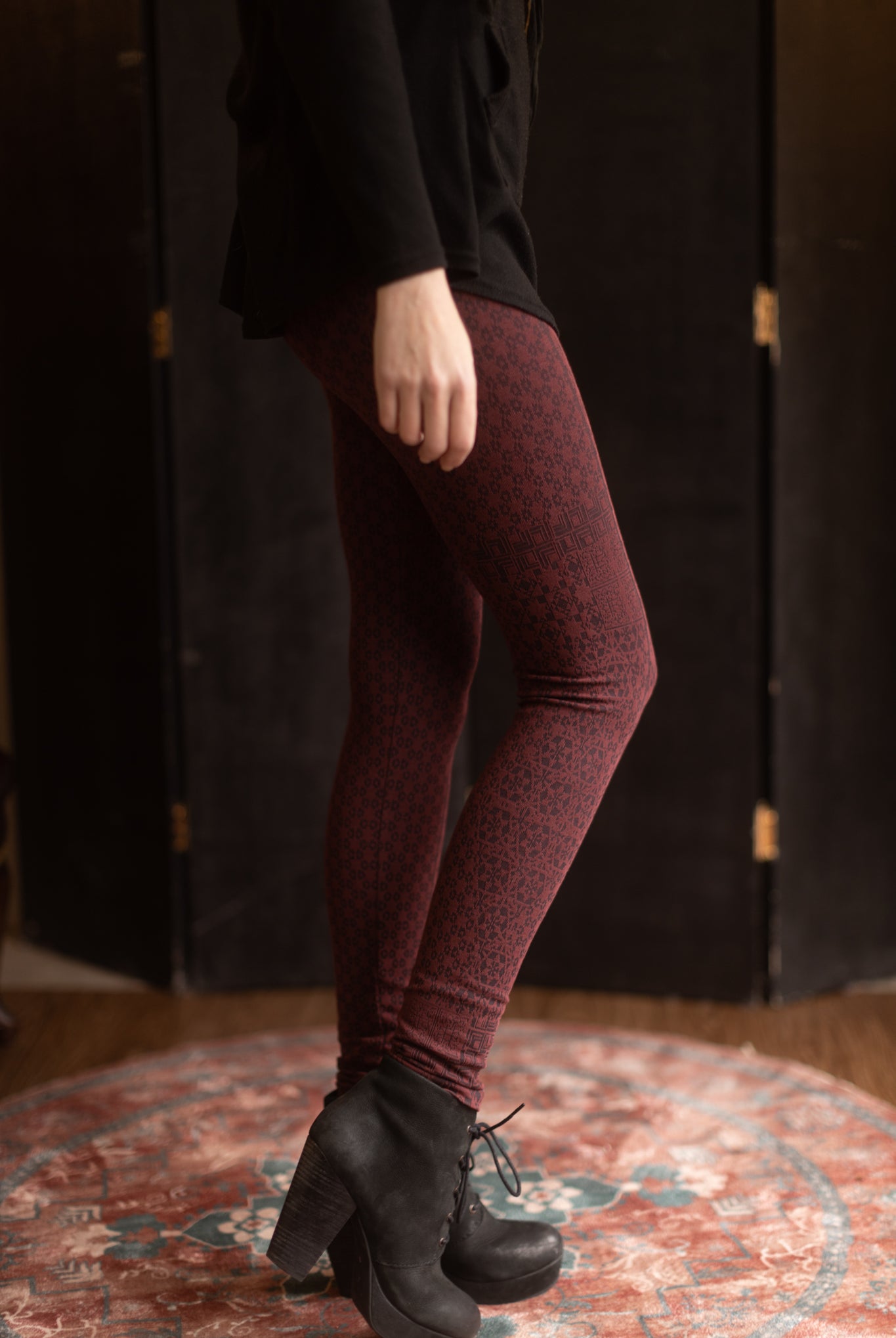 High Waisted Abstract Lace Jacquard Leggings