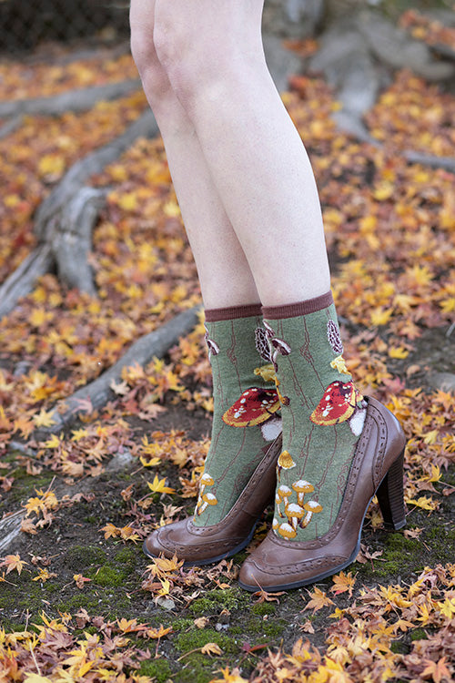 Forest Mushrooms Crew - Heather Green - Medium